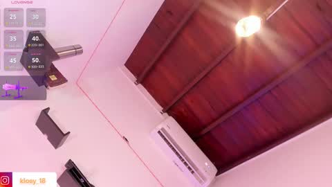 Snapshot of kloey_hoot chatting on 1, 3, 2025 Kloey online show from 1, 3, 2025