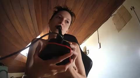 Snapshot of klowrash chatting on 5, 1, 2025 Klowrash online show from 5, 1, 2025