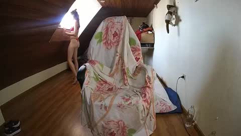 Snapshot of klowrash chatting on 10, 3, 2025 Klowrash online show from 10, 3, 2025