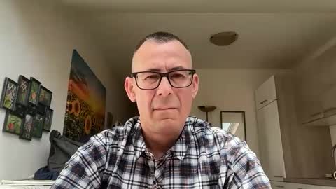 knusperhase1 online show from 18, 4, 2026