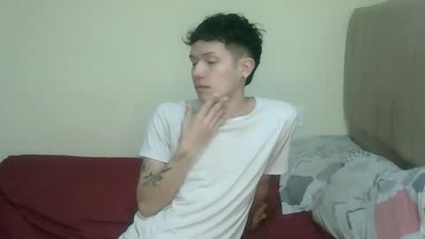 Snapshot of koiseraphin chatting on 27, 4, 2026 Jacob and Victoria online show from 27, 4, 2026
