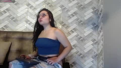 Snapshot of koko15_ chatting on 18, 5, 2026 Koko online show from 18, 5, 2026