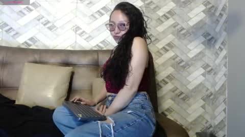 Snapshot of koko15_ chatting on 25, 5, 2026 Koko online show from 25, 5, 2026