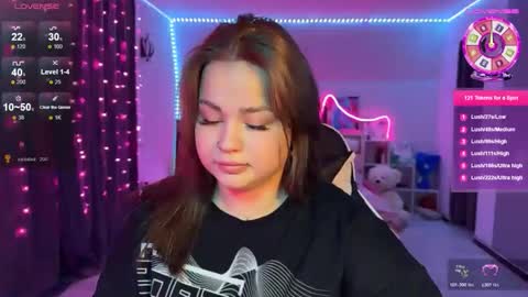 Mia online show from 15, 12, 2025