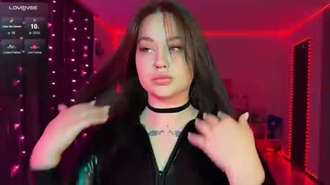 Mia online show from 9, 1, 2026