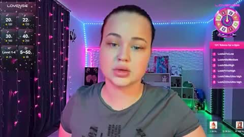 Mia online show from 19, 2, 2026