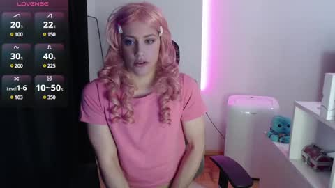 Snapshot of koneko_nya chatting on 29, 12, 2024 Riley online show from 29, 12, 2024