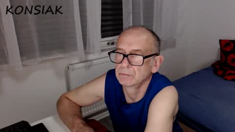 Komsiak online show from 19, 10, 2025