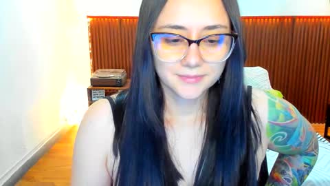 Kora Shadow online show from 15, 12, 2025