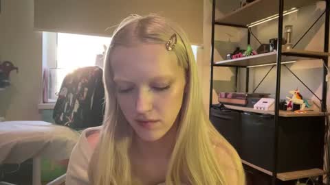 Snapshot of kortneyhiedeman chatting on 18, 6, 2026 Ariela online show from 18, 6, 2026