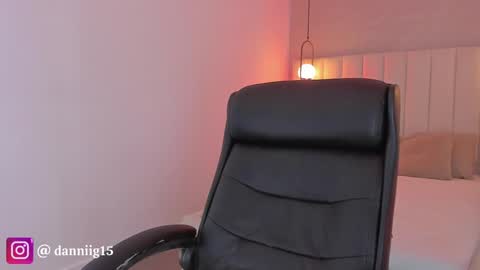 Snapshot of kosmic_21 chatting on 5, 2, 2025 K O S M I C online show from 5, 2, 2025