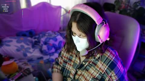 Snapshot of kotennya chatting on 24, 11, 2025 fancy cat online show from 24, 11, 2025