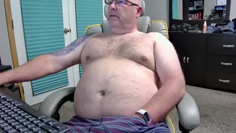 Snapshot of kowjam chatting on 9, 5, 2026 CanLoad online show from 9, 5, 2026