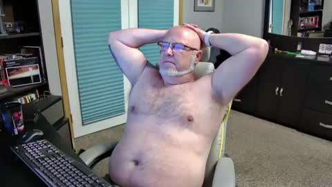 Snapshot of kowjam chatting on 9, 7, 2026 CanLoad online show from 9, 7, 2026