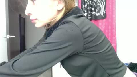 kratos_and_afrodita online show from 7, 1, 2026