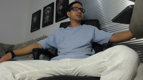 Snapshot of kratoswolf chatting on 16, 7, 2026 kratoswolf online show from 16, 7, 2026