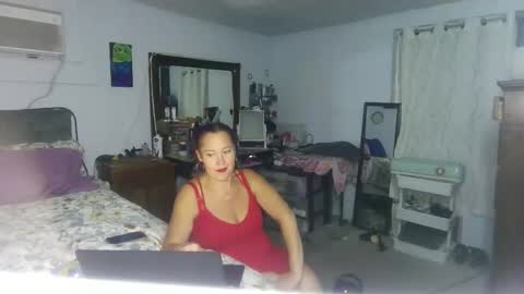 Snapshot of kreamyk420 chatting on 17, 10, 2025 kreamyk420 online show from 17, 10, 2025