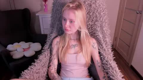 kris_grant online show from 10, 10, 2025