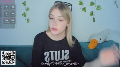 Snapshot of krisi_myrr chatting on 19, 4, 2026 Kristina3 online show from 19, 4, 2026