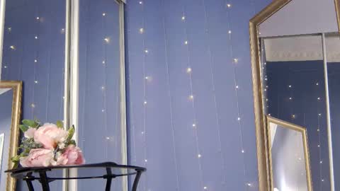 kriskras__ online show from 7, 10, 2025