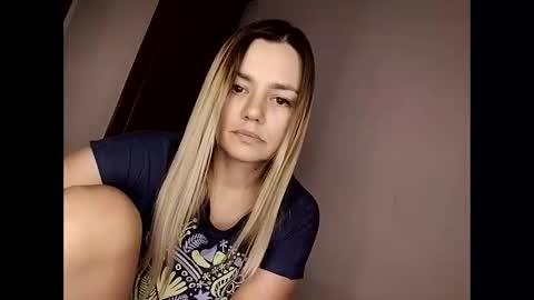 KrissSexi online show from 19, 11, 2025