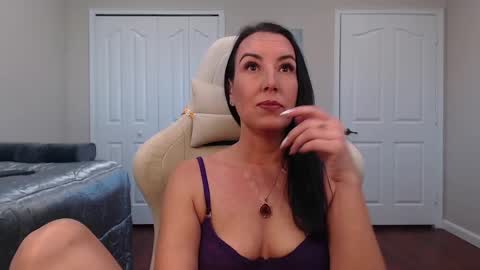 Snapshot of krissy2024 chatting on 3, 2, 2025 Krissy online show from 3, 2, 2025