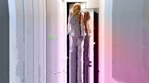 Snapshot of kristal_mountain chatting on 21, 10, 2025 Kristal Mountain online show from 21, 10, 2025