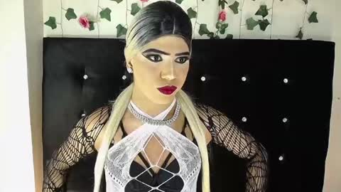 Snapshot of kristal_queen01 chatting on 14, 5, 2026 kristal_queen01 online show from 14, 5, 2026