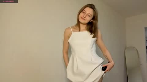 Snapshot of kristandaty chatting on 8, 3, 2026 kristandaty online show from 8, 3, 2026