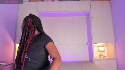 kristelgray online show from 3, 3, 2025