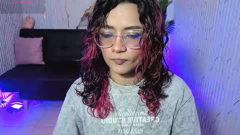 Snapshot of kristen_tay chatting on 22, 4, 2026 kristen_tay online show from 22, 4, 2026