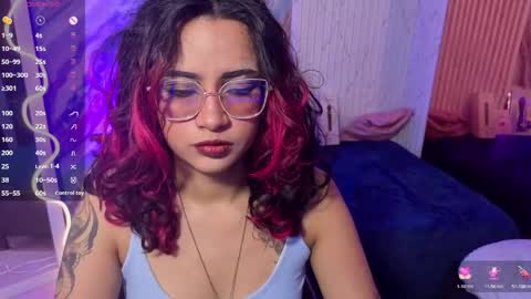 Snapshot of kristen_tay chatting on 24, 5, 2026 kristen_tay online show from 24, 5, 2026