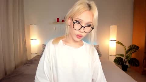 Snapshot of kristial_soopxxx chatting on 9, 9, 2025 Kristal online show from 9, 9, 2025