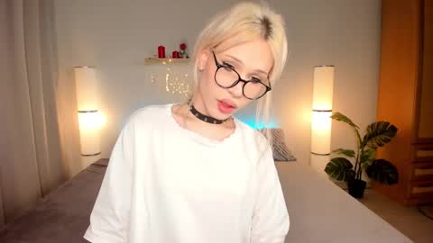 Snapshot of kristial_soopxxx chatting on 13, 9, 2025 Kristal online show from 13, 9, 2025