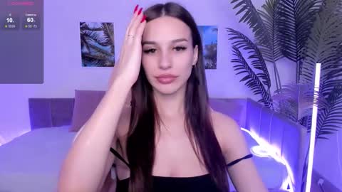 Snapshot of kristine_beauty chatting on 8, 10, 2025 Kristi online show from 8, 10, 2025