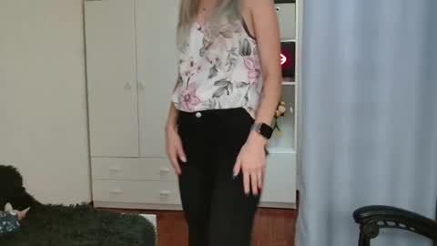 KristineAmore online show from 16, 10, 2025