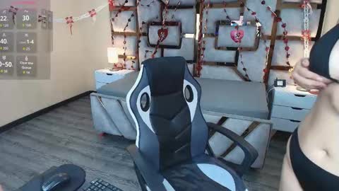 Kristtal  online show from 25, 9, 2025