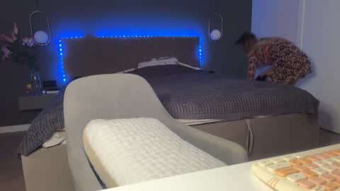 Kristi online show from 14, 10, 2025