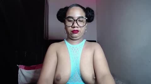 kristynsmith20 online show from 11, 9, 2025