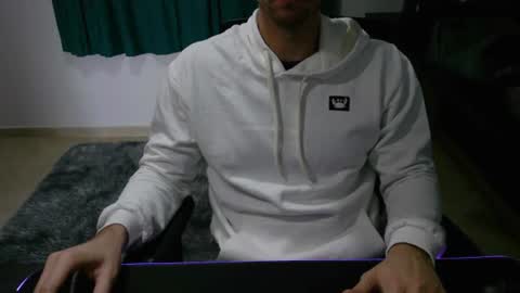 Snapshot of krocr_iras chatting on 14, 6, 2026 Lucas Edu online show from 14, 6, 2026
