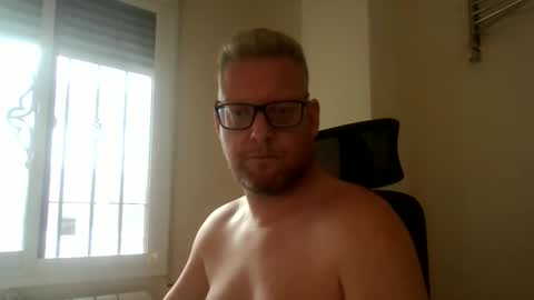 kroezel1985 online show from 17, 9, 2025