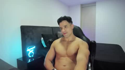 KROPS online show from 5, 10, 2025