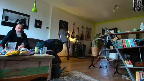 Snapshot of krummersaebel chatting on 24, 2, 2025 krummersaebel online show from 24, 2, 2025