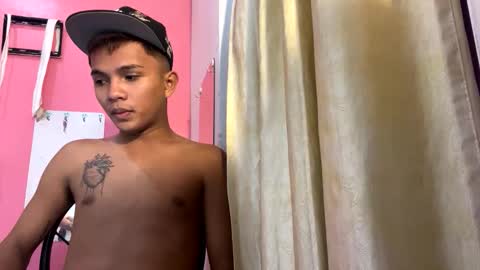 Snapshot of krunoxx chatting on 4, 2, 2026 clarence online show from 4, 2, 2026