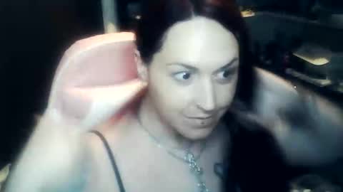 Snapshot of krystalwebss chatting on 16, 10, 2025 Krystal Webss online show from 16, 10, 2025