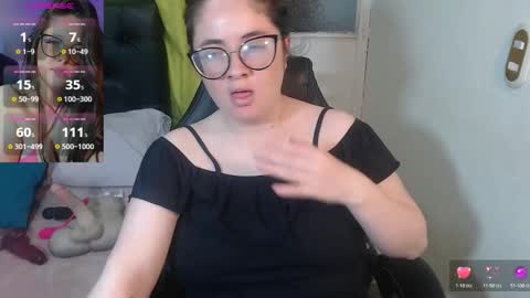 kryystaladams online show from 8, 4, 2026