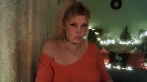 Annika  MTF ts post -op online show from 8, 1, 2025