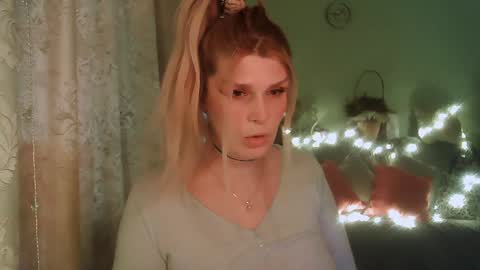 Annika  MTF ts post -op online show from 28, 1, 2025