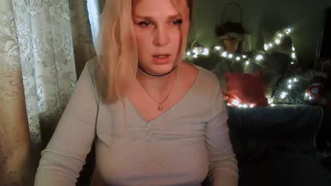 Annika  MTF ts post -op online show from 4, 2, 2025