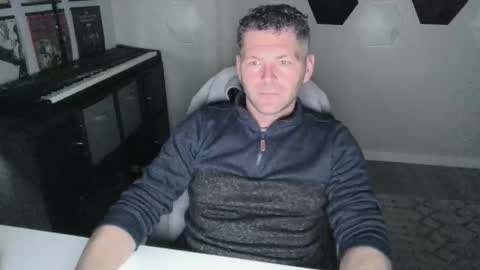 Snapshot of kukt_again chatting on 1, 12, 2025 kukt_again online show from 1, 12, 2025